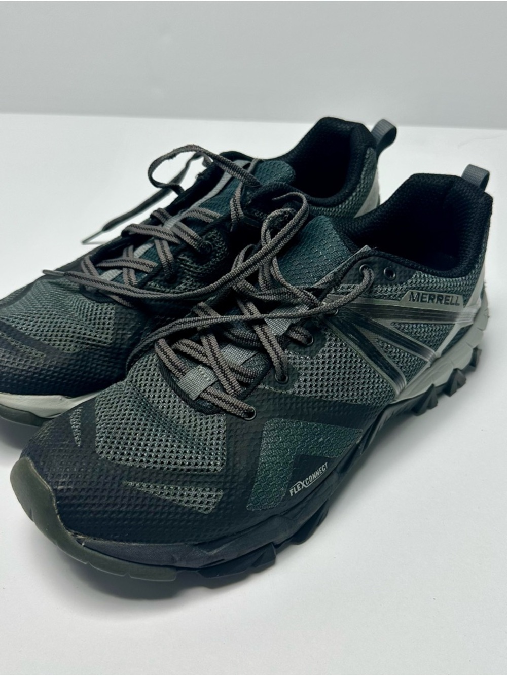 Merrell Men's Black and Gray Trail Sneakers